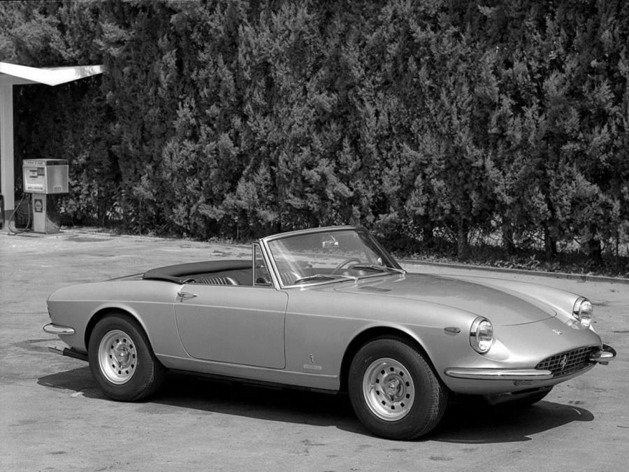 Ferrari 365 GTS 1969 года  (фото 3 из 18)
